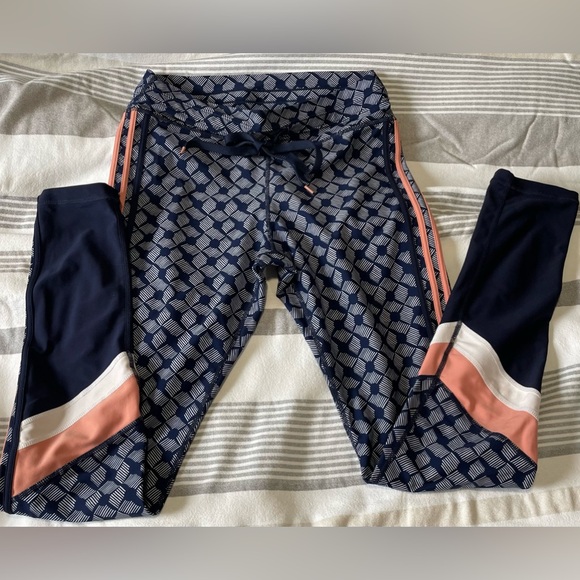 The Upside Leggings, Size 8, Excellent Condition - Picture 4 of 10